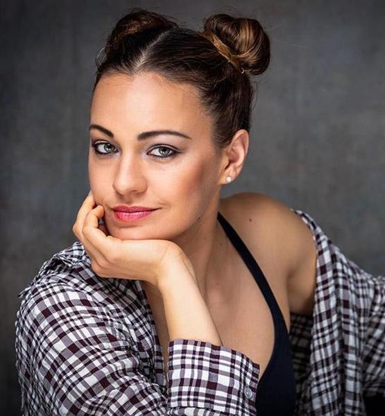 81176 alex kay portrait
