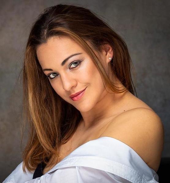 81182 alex kay portrait