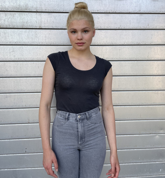 82676 a69c8ec0 d370 4c8d b223 d7563b93a9af