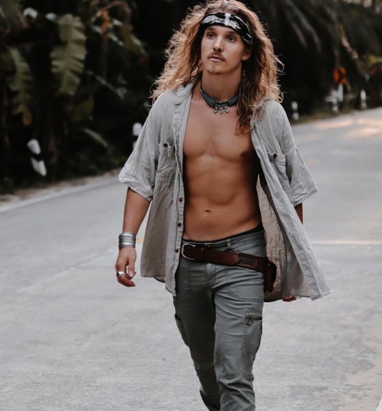 84173 foto philipp full length