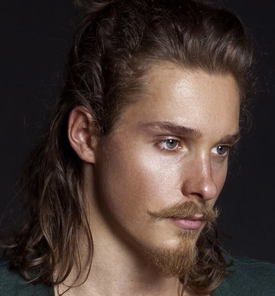 84176 foto philipp bewerbung close up profile