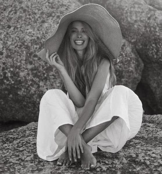 85497 58. nadja c.   sasha west 13