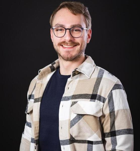 98473 251114 timo mezger 0002  copy 