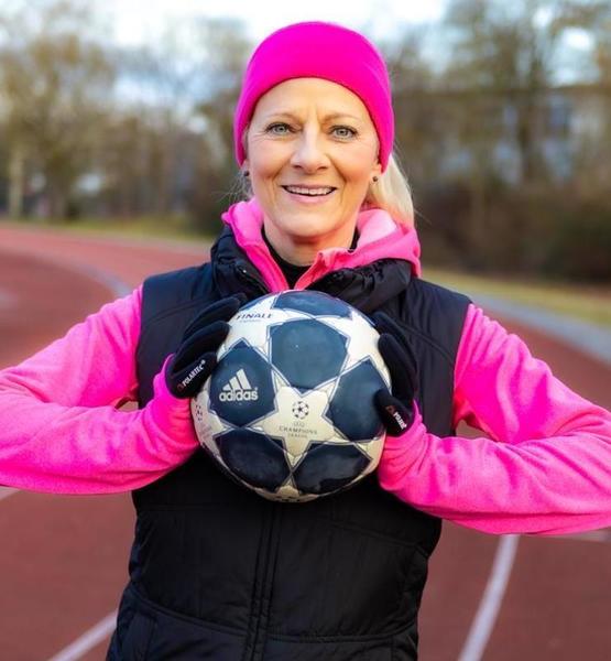 99552 claudia sch fer 4  copy 